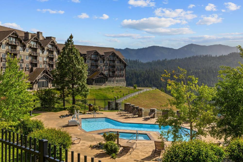 Suncadia Penthouse with Mountain and River Views!